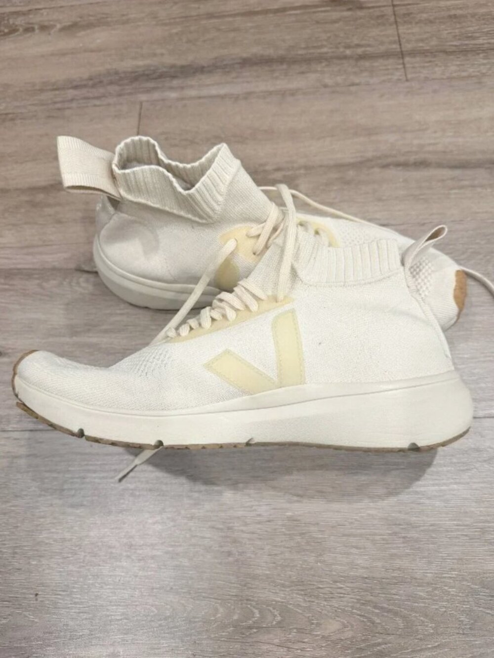 VEJA X RICK OWENS MID BUTTER.  Size 11